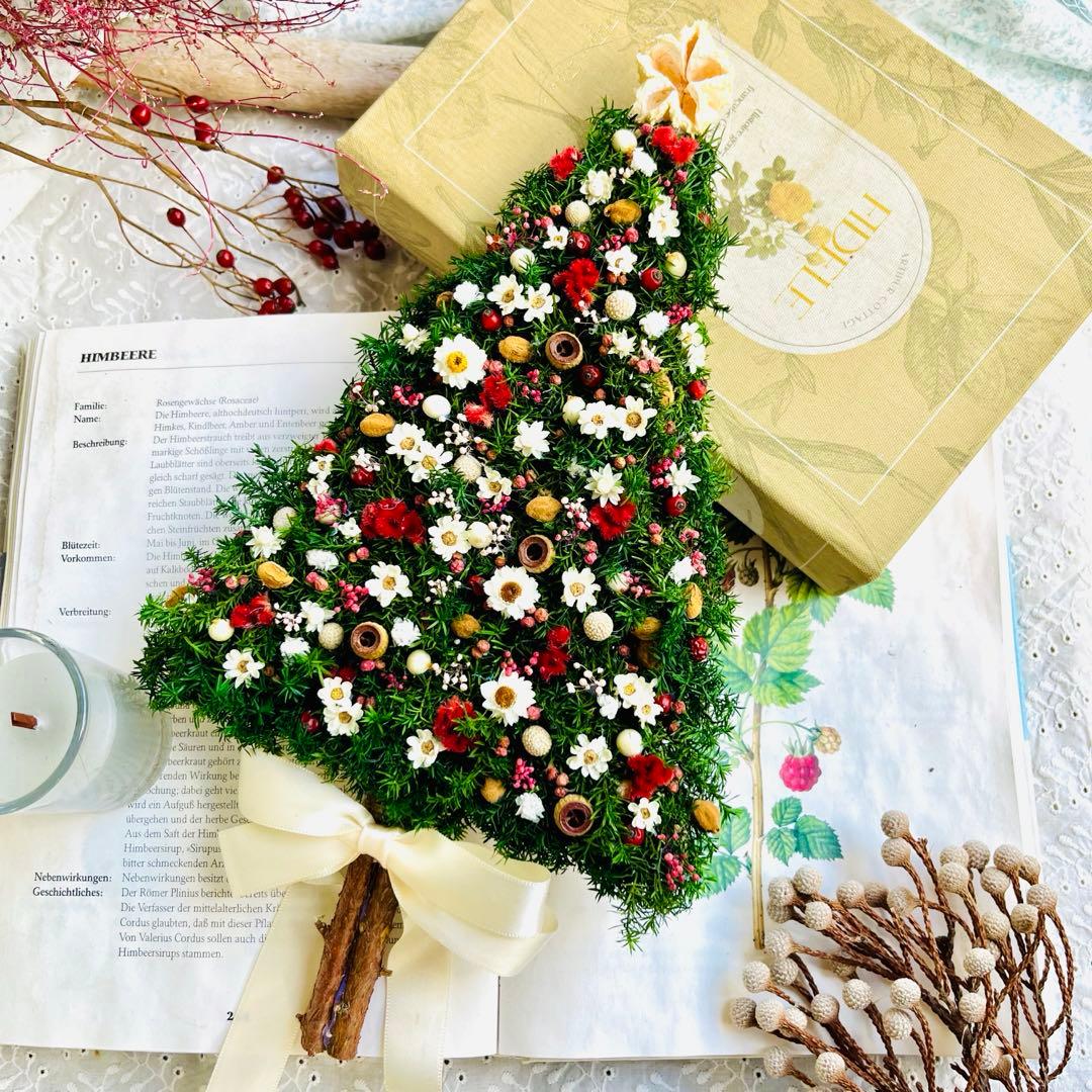 壁に飾るクリスマスツリーガーランド　ウォールツリー　スワッグ　クリスマスリース