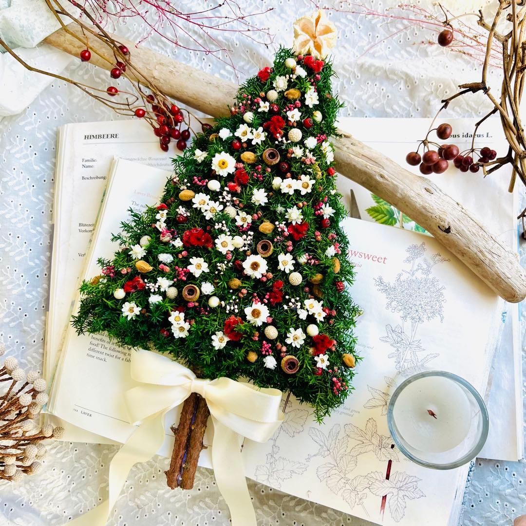 壁に飾るクリスマスツリーガーランド　ウォールツリー　スワッグ　クリスマスリース