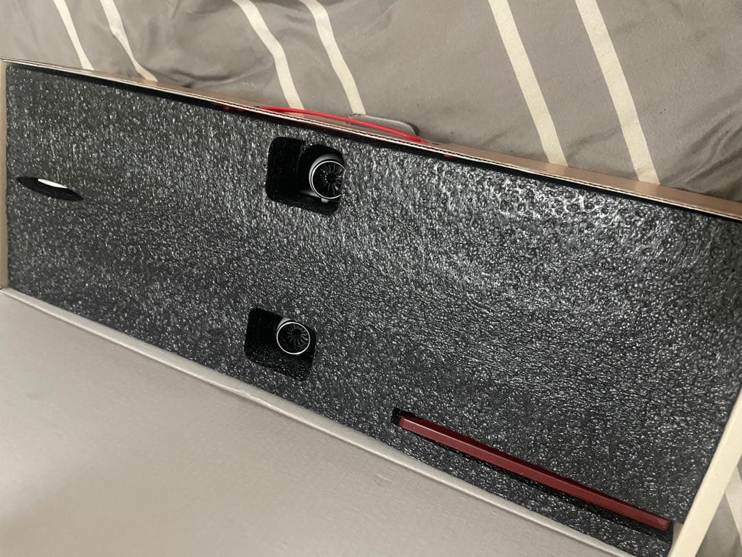 希少品】C919 1/100 世界初の中国産旅客機 37cm 金属製 - メルカリ