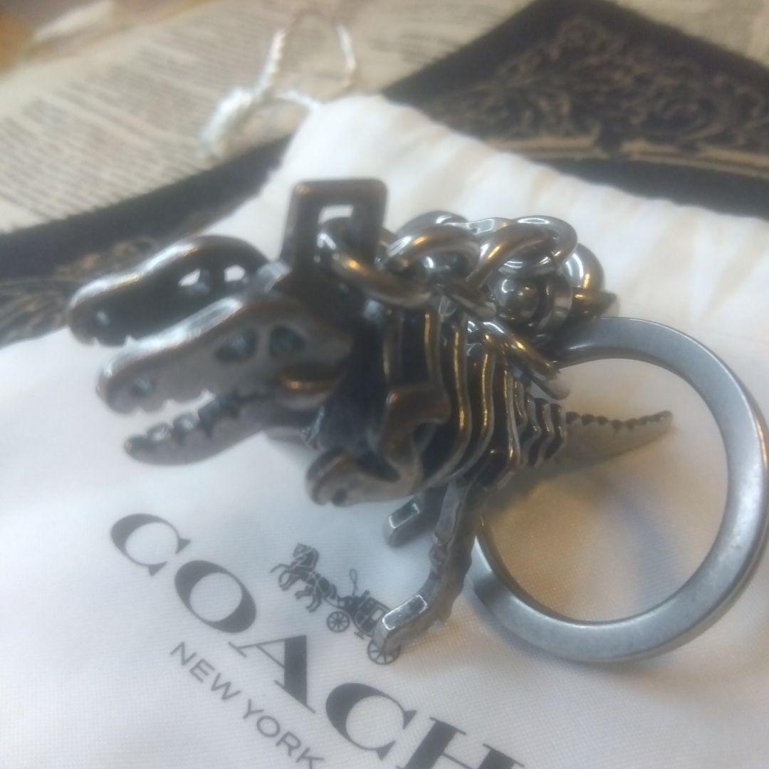コーチ シルバーメタ レキシー 立体 キーホルダー【美品、希少？】
