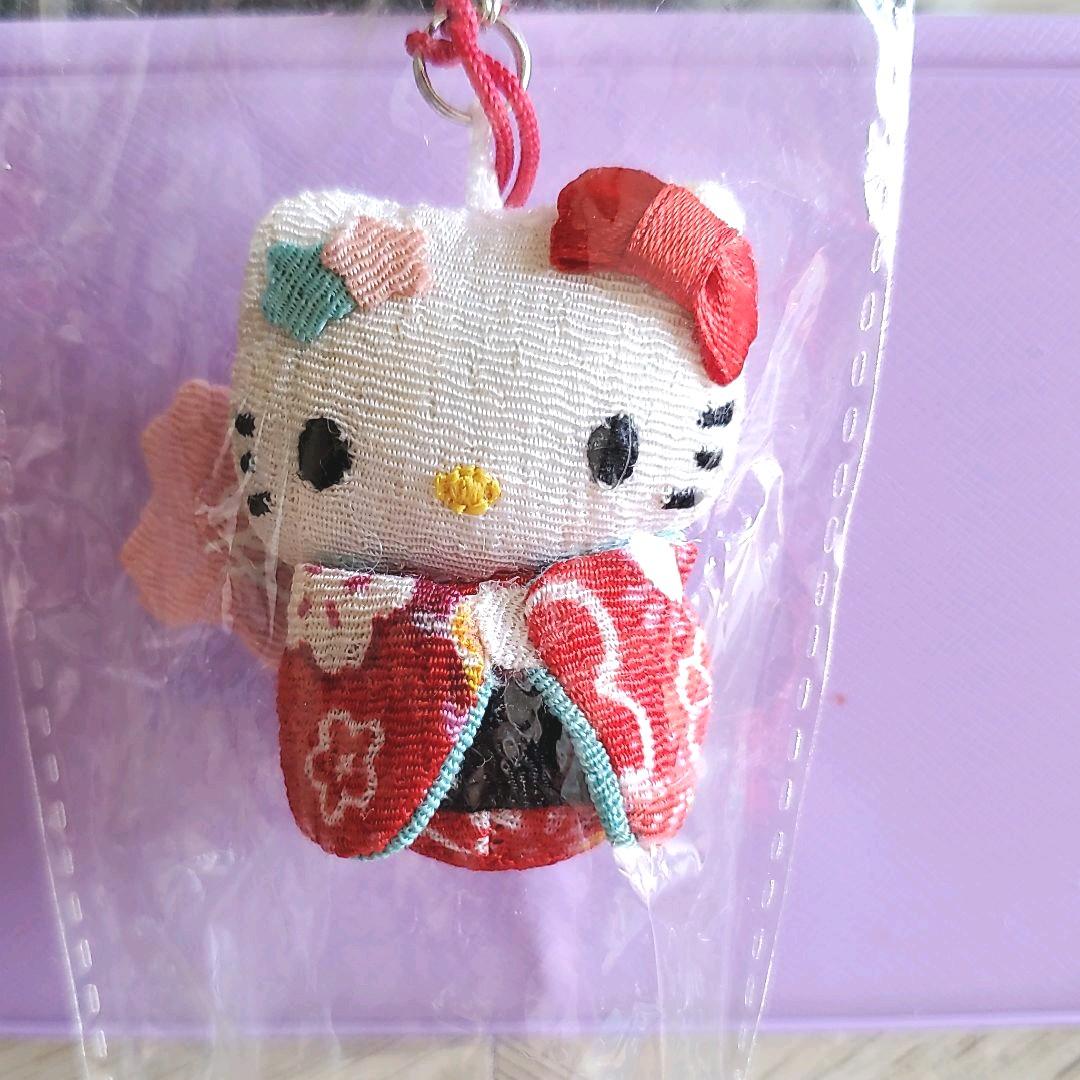 ハローキティ キティちゃん 日本人形ちりめん根付け - メルカリ