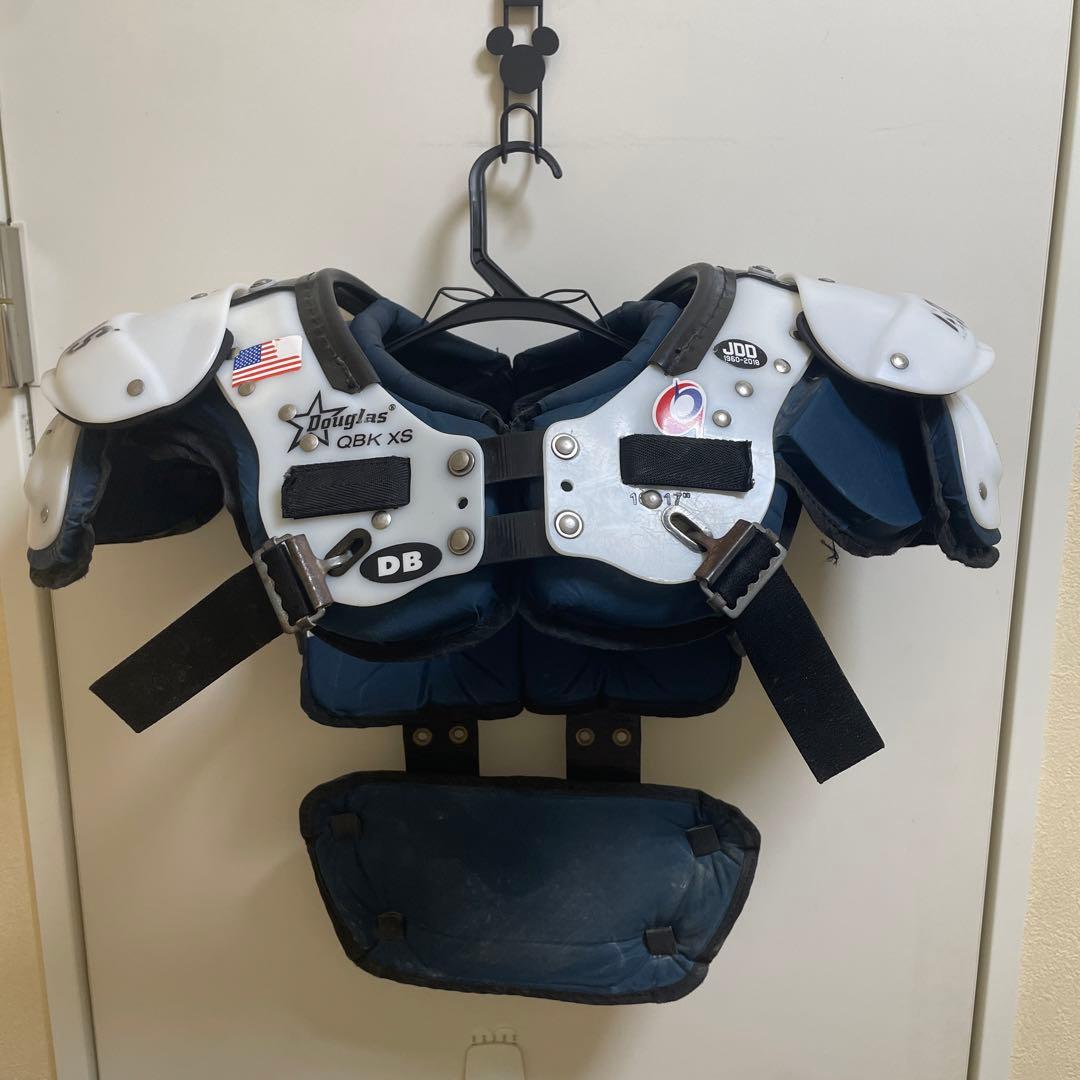 Douglas QB/DB/WR用ショルダー XS 【バックプレート付き】
