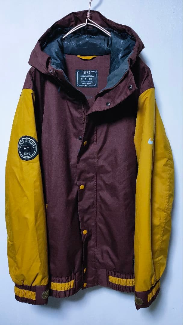 【NIKE ナイキ】スノーボードウェア メンズ 良品