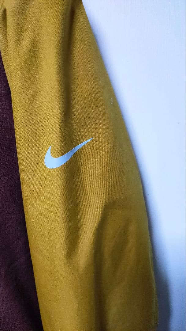 【NIKE ナイキ】スノーボードウェア メンズ 良品