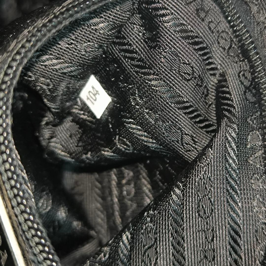 PRADA　プラダ　バックパック　ミニリュック　ナイロン　ブラック　ロゴプレート