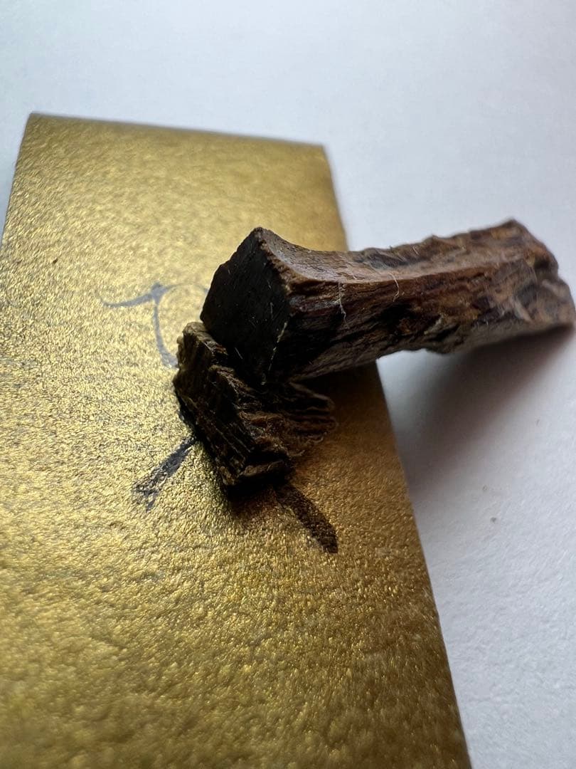 古渡命銘木 六十一種名香の内 真那賀銘 【賀】0.416g香木/お香/沈香/伽羅