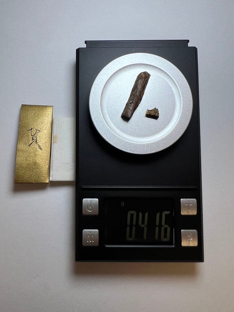 古渡命銘木 六十一種名香の内 真那賀銘 【賀】0.416g香木/お香/沈香/伽羅