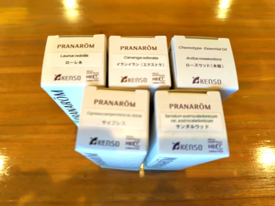 『訳あり　期限切れ　新品』PRANARÔM エッセンシャルオイル 5本セット