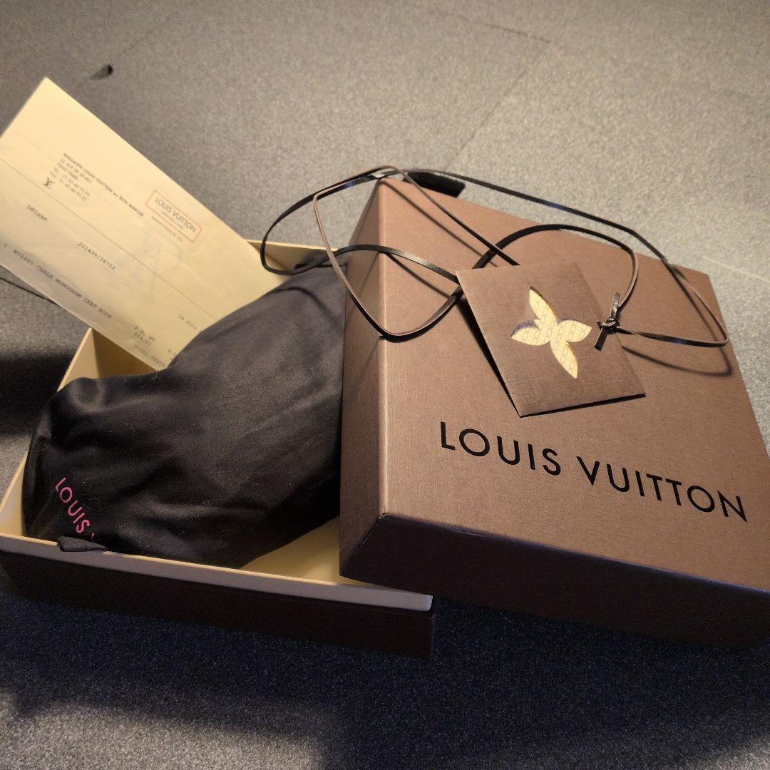 ルイヴィトン　ピンクベージュ系シルク混合ストール　未使用