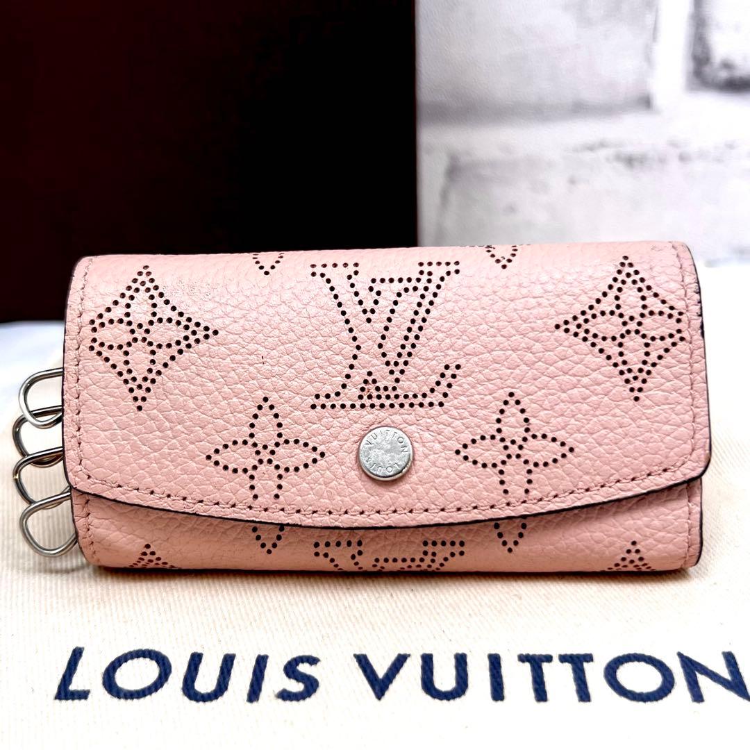 ルイヴィトン マヒナ ミュルティクレ4 マグノリア ピンク M64056