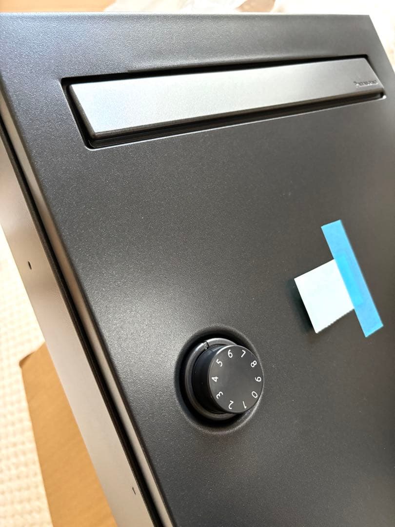 新品パナソニック クリアスFF 「鋳鉄ブラック」壁付けポスト鍵付き 戸建ポスト