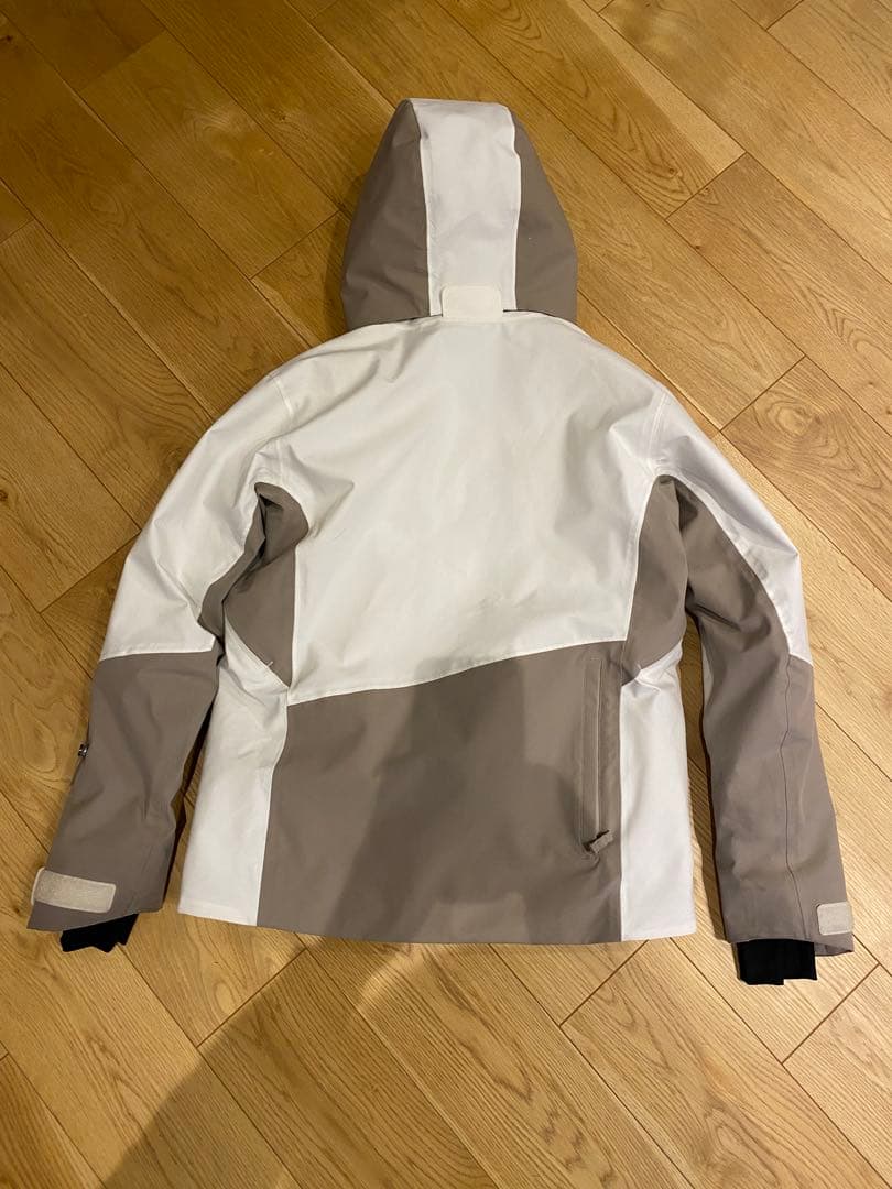 最終値下げ‼️オンヨネ スキーウェアセット（ジャケット＆パンツ） 2024製