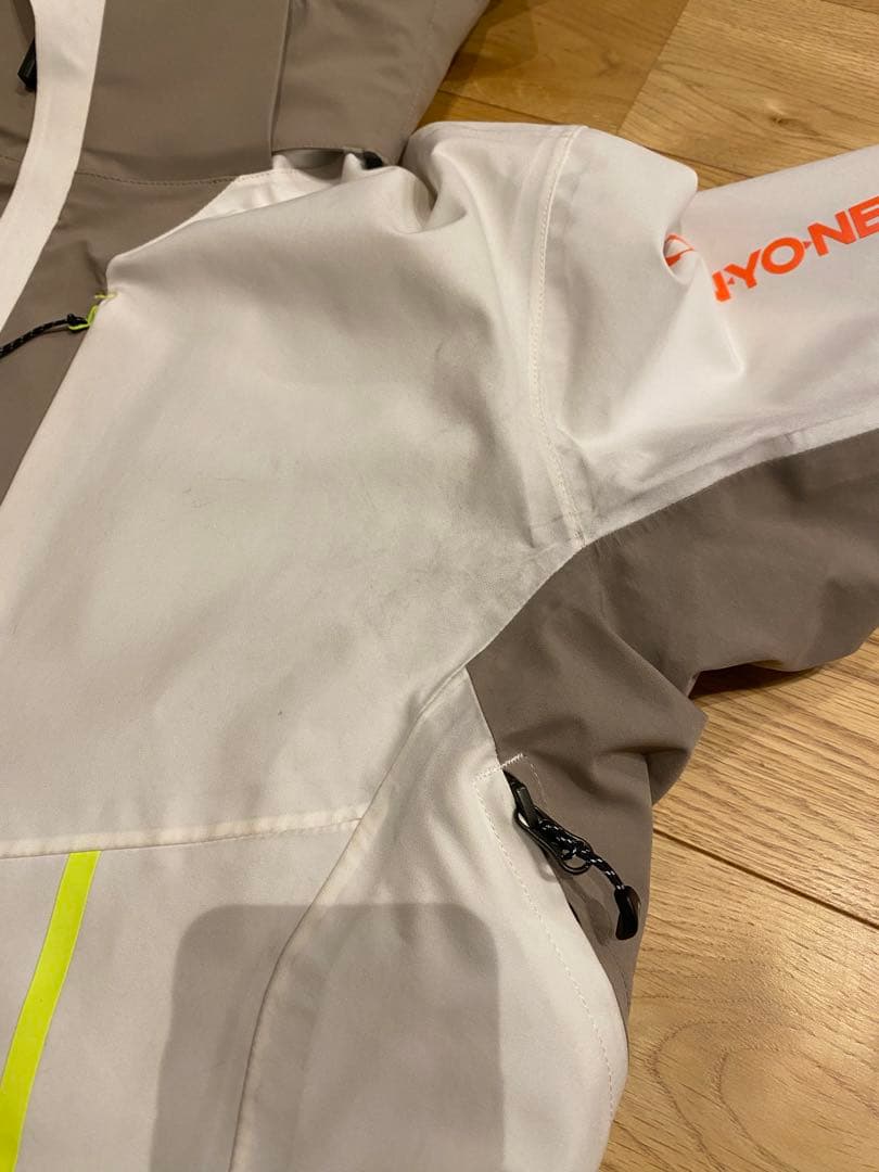最終値下げ‼️オンヨネ スキーウェアセット（ジャケット＆パンツ） 2024製