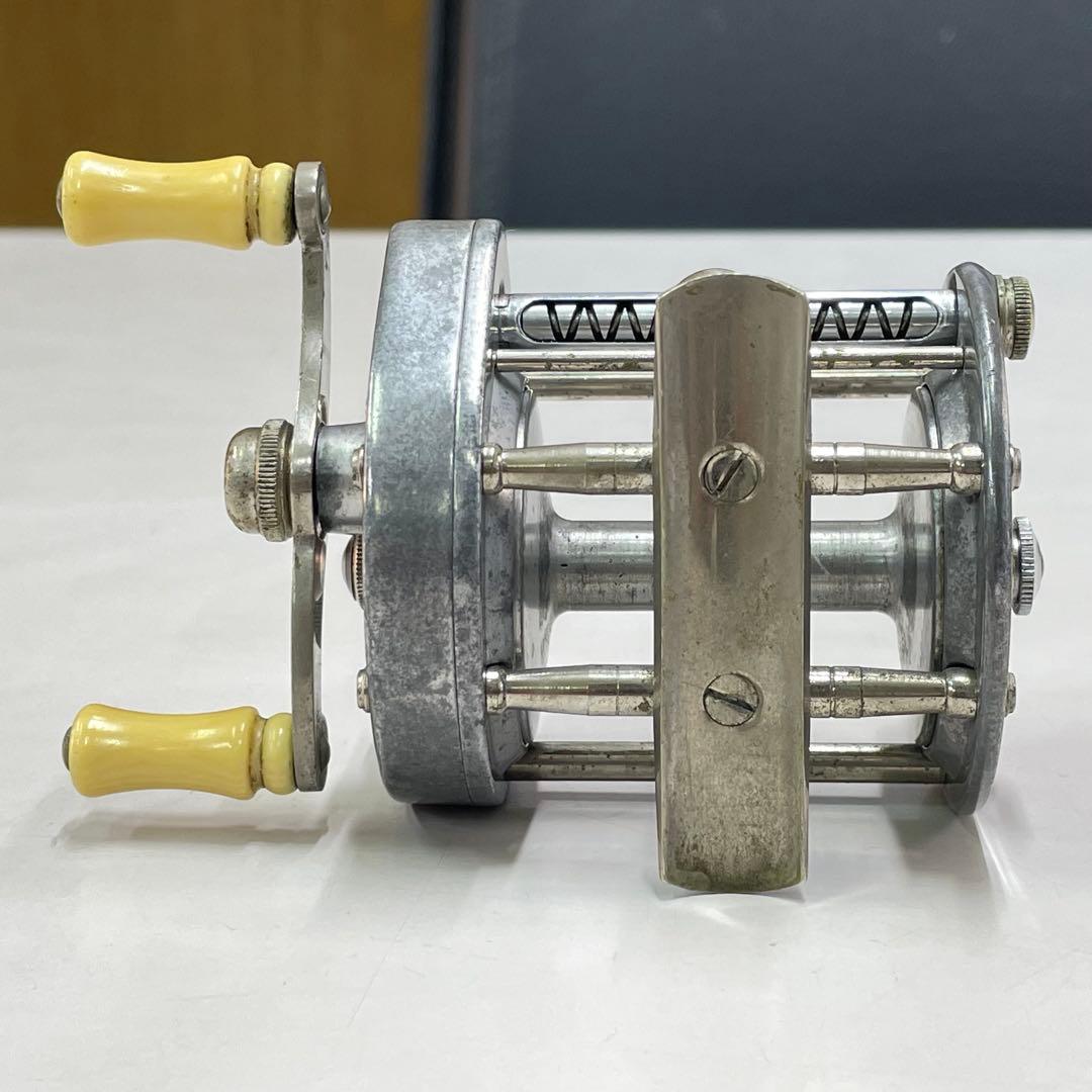 PFLUEGER SUPREME 1573 初期モデル