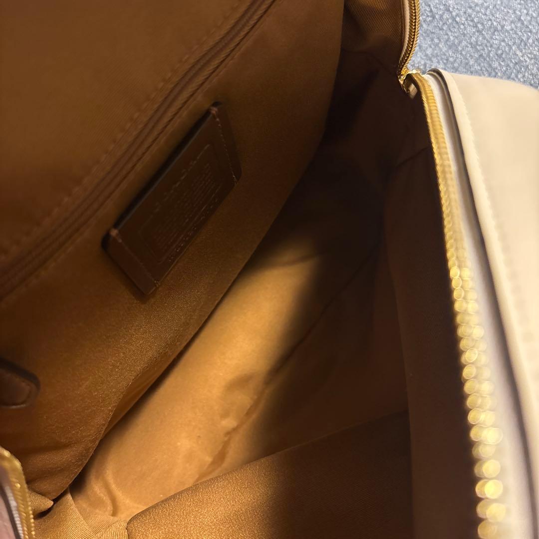 COACH ミニ チャーリー リュックサック 花柄 レザー アイボリー