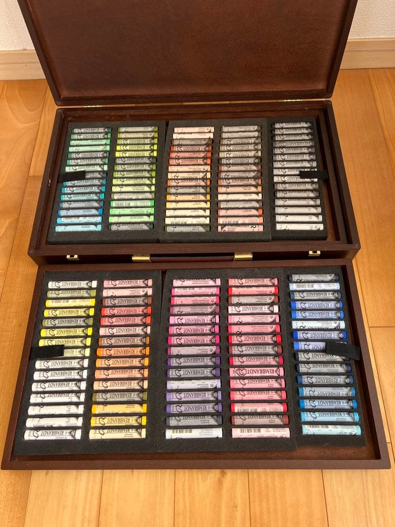 新品【REMBRANDT(レンブラント)】ソフトパステル150色 木箱セット