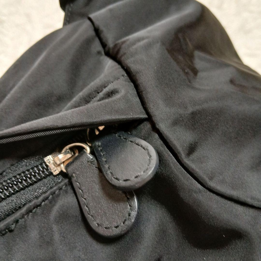 【agnes b.】bロゴ　ナイロン　バックパック　リュックサック　ブラック