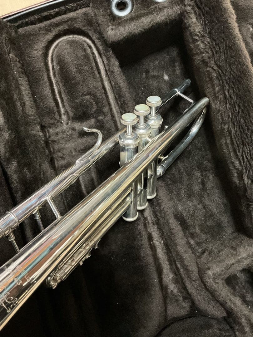 レア！43ベル　Bach バックStradivarius トランペット　美品
