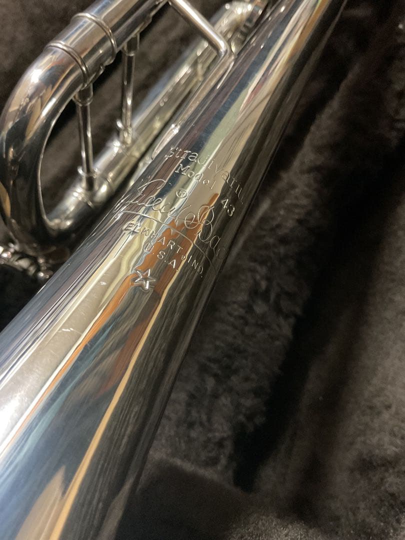 レア！43ベル　Bach バックStradivarius トランペット　美品