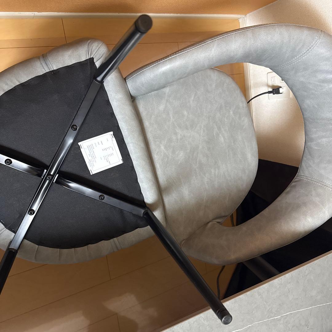 お掃除ロボット対応　レザー生地ダイニングチェア　アッシュグレー