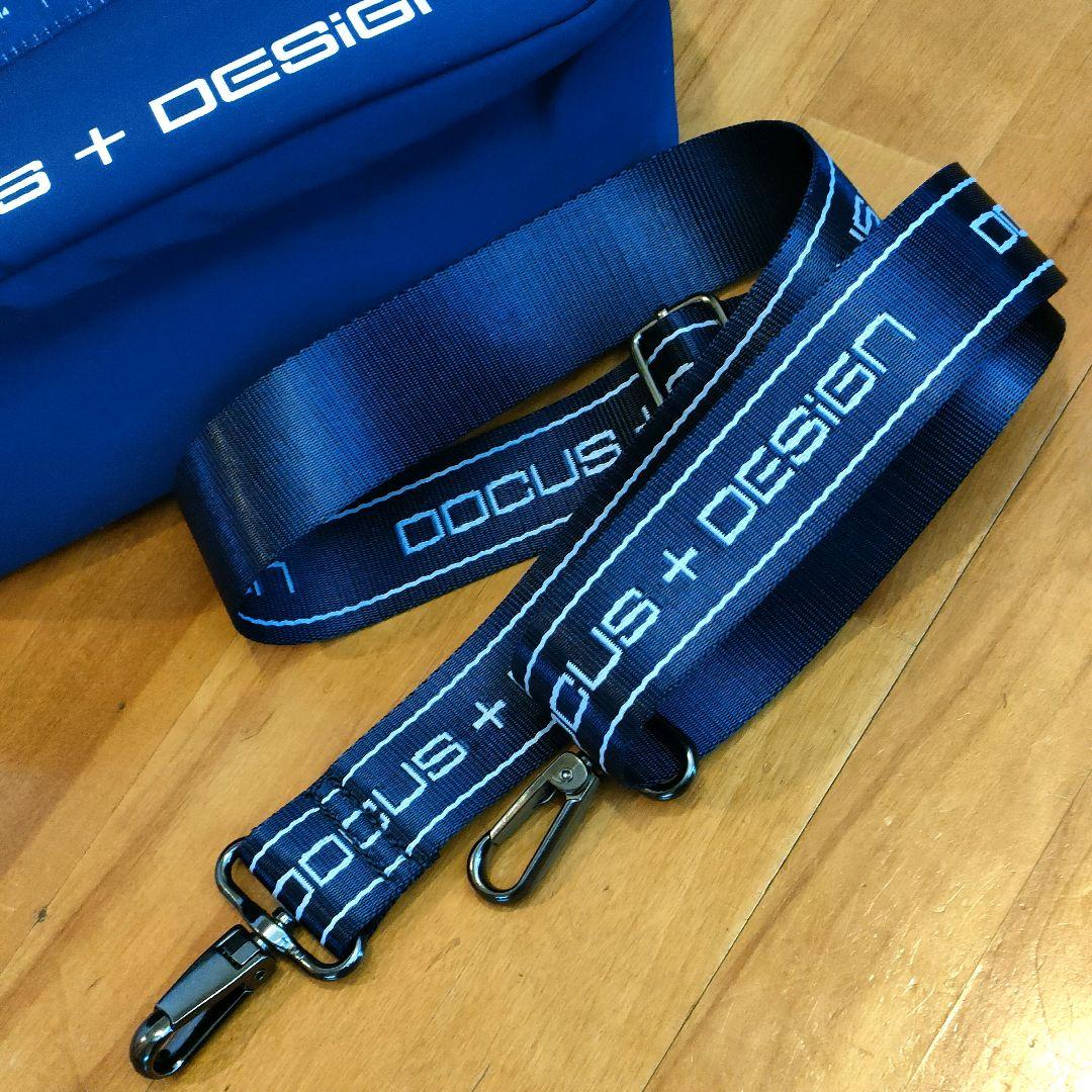 ☆新品未使用☆DOCUS ドゥーカス カートラウンドバックストラップ付ネイビー