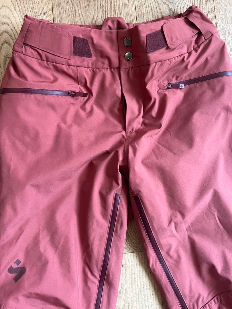 Sweet Protection スキー、スノーボードウェア