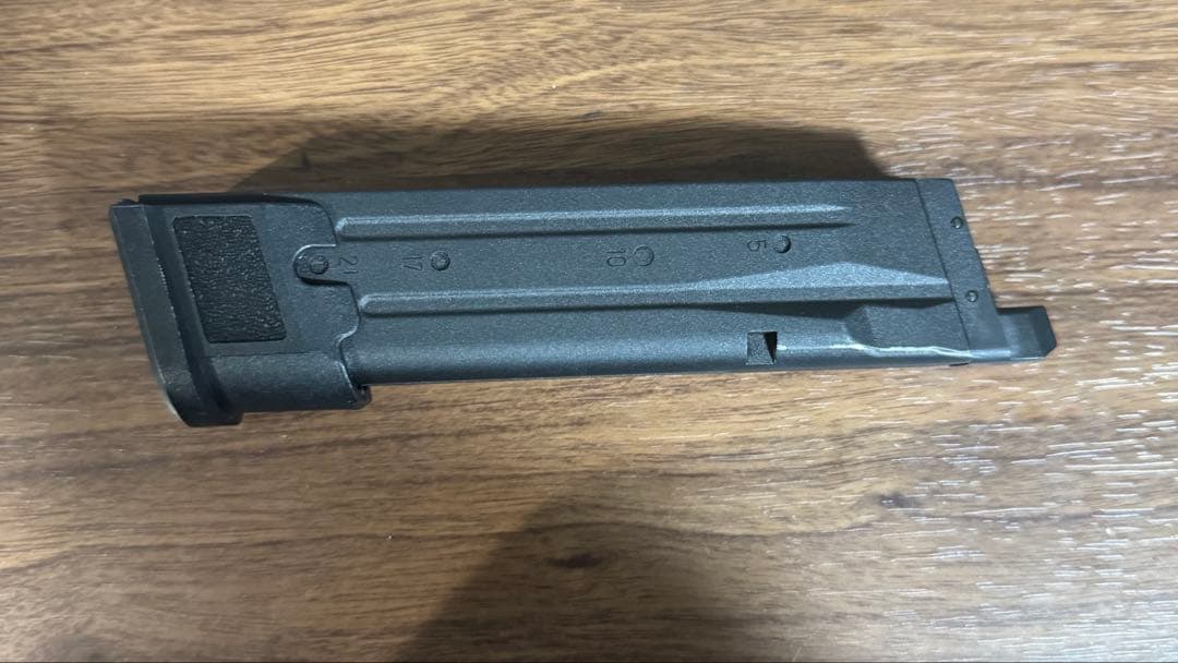 東京マルイ　SIG m17 ホルスター付き