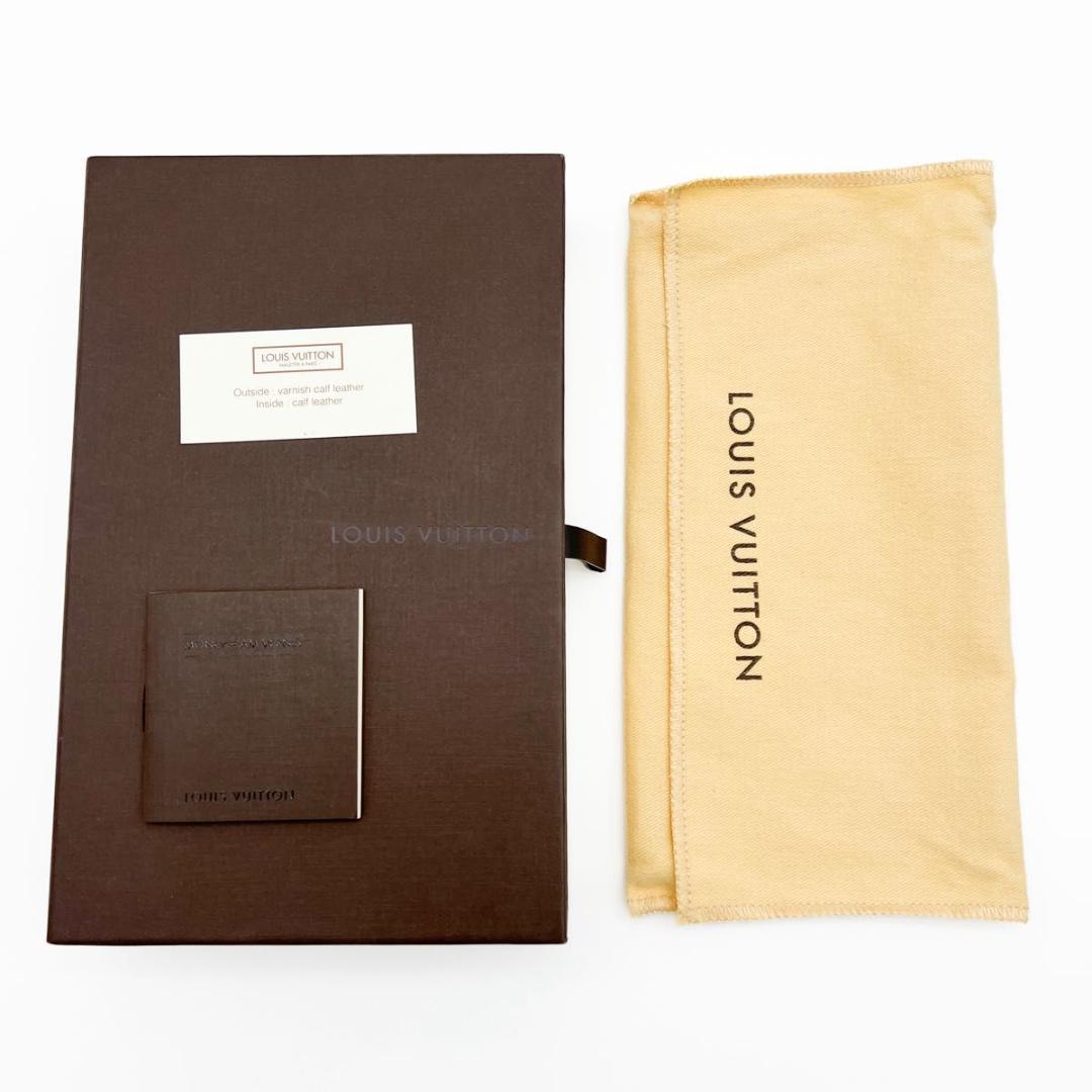 【使用わずか】ヴィトン ヴェルニ ジッピーウォレット ラウンド 長財布 黒