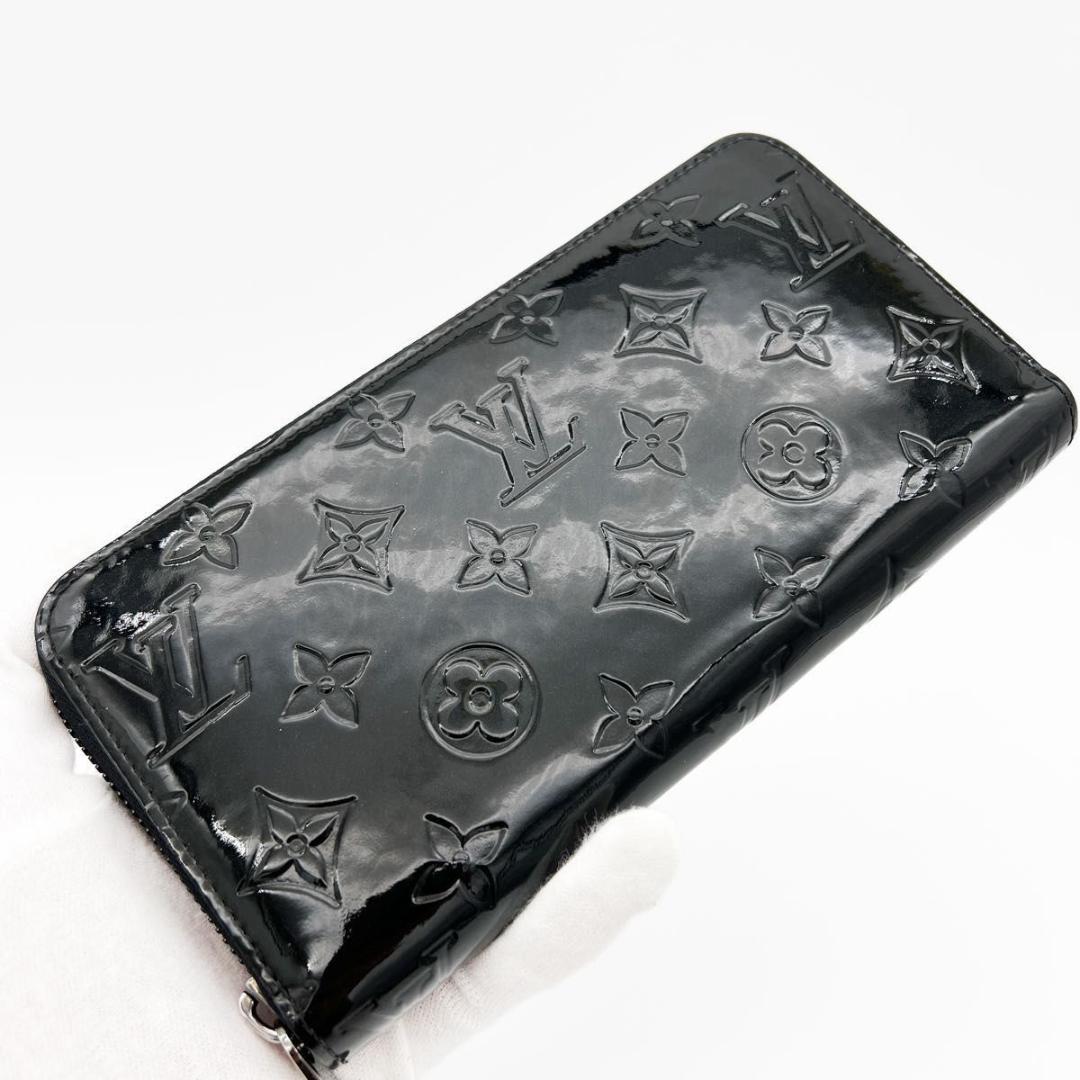 【使用わずか】ヴィトン ヴェルニ ジッピーウォレット ラウンド 長財布 黒