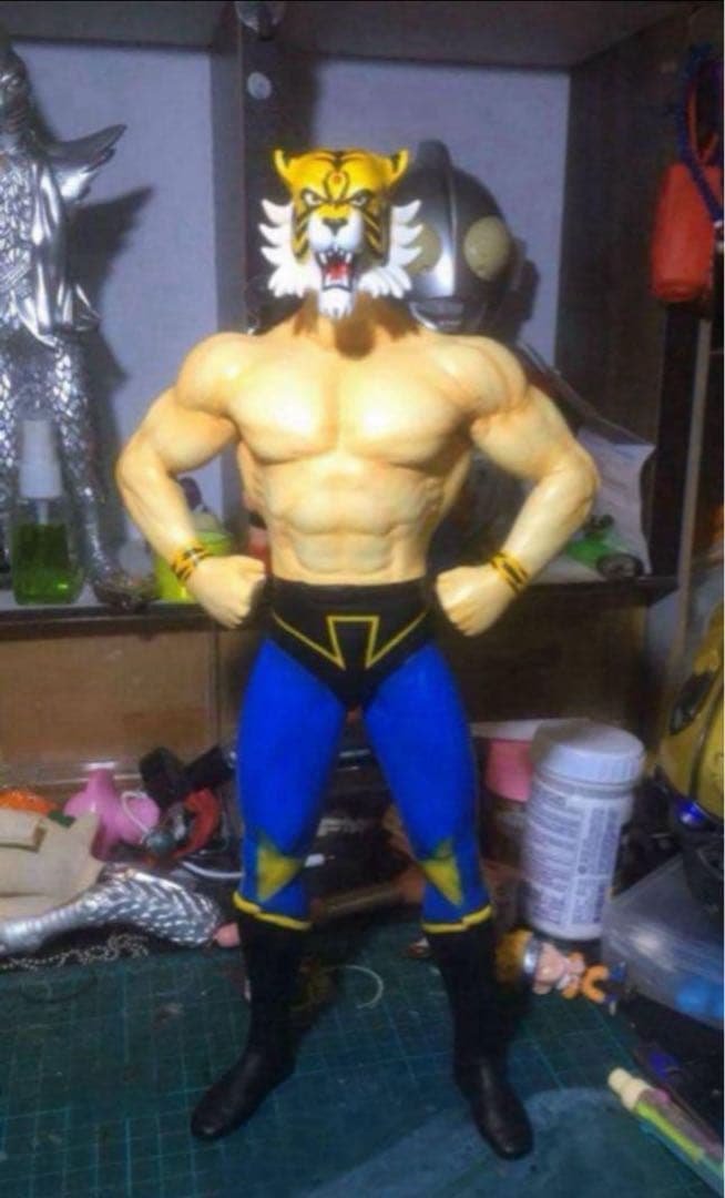 新品未使用】タイガーマスク二世 フィギュア 海外 - メルカリ