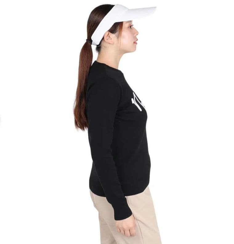 new balanceレデースセーター