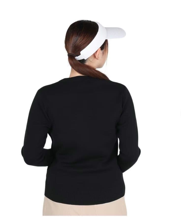 new balanceレデースセーター