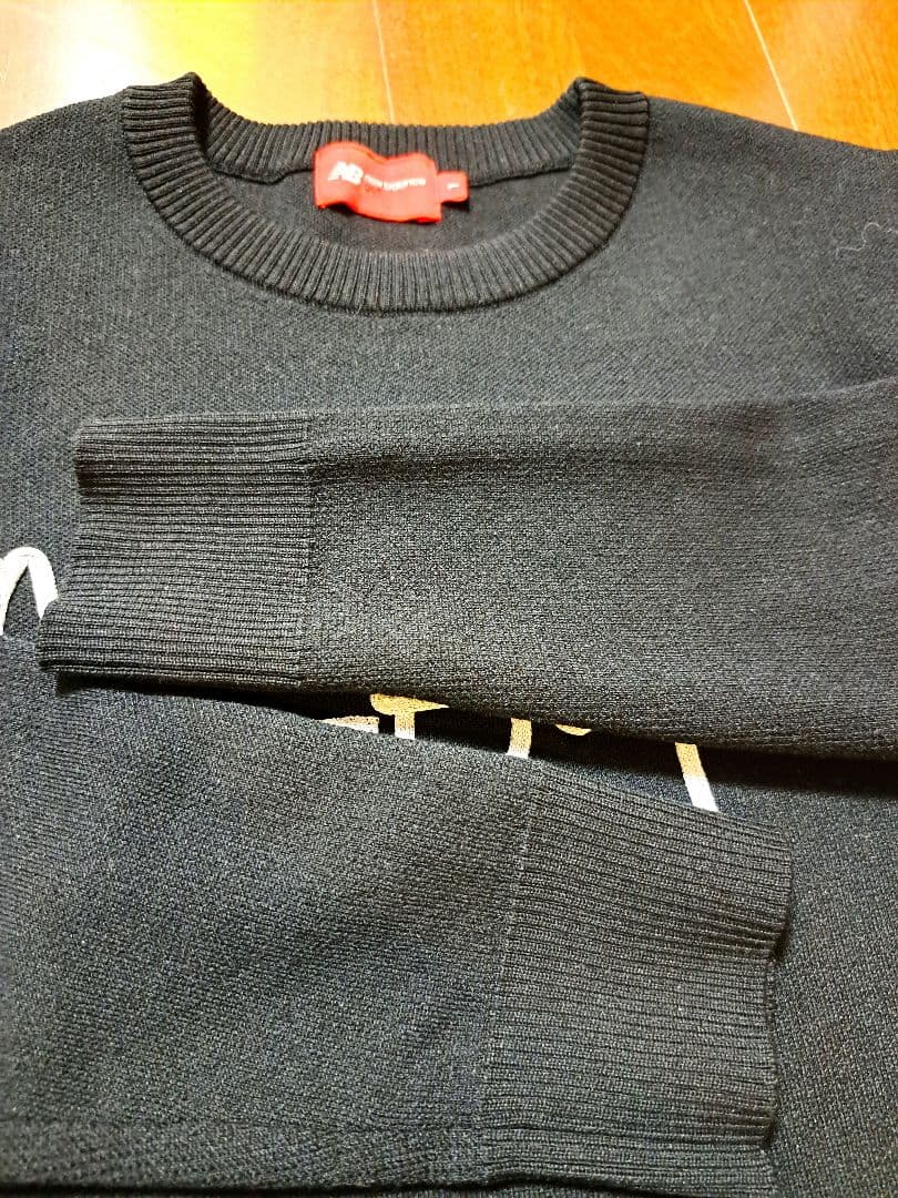 new balanceレデースセーター