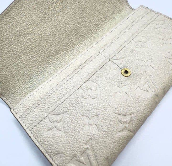 ルイヴィトンモノグラム長財布ホワイトレディース目立った傷や汚れなし送料無料