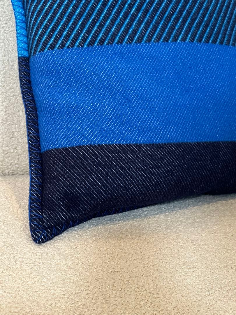 ⭐️【全国送料無料】　定価13万　HERMES エルメス　クッション　Hリヴィエラ