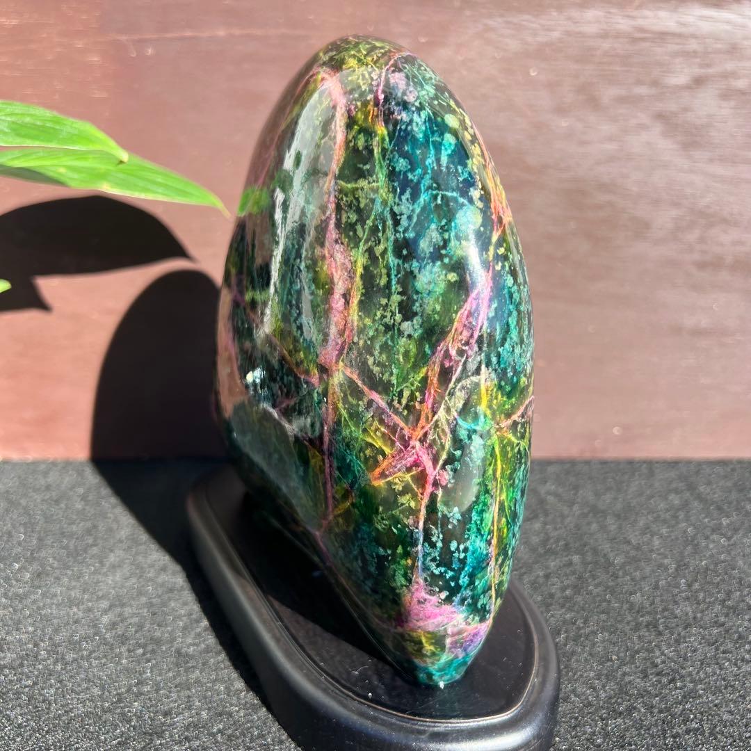 色鮮やかな石 台湾七彩石 色彩石 原石 天然石 パワーストーン 置物