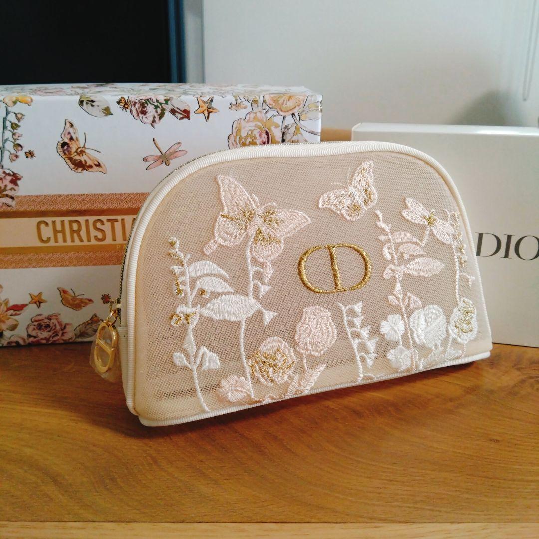 Dior ディオール マザーズデイ ポーチノベルティ ギフトボックス付
