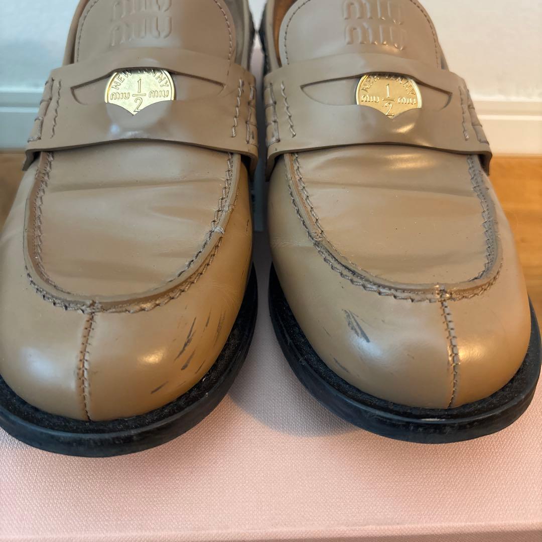 miumiuローファー　ベージュ　38.5