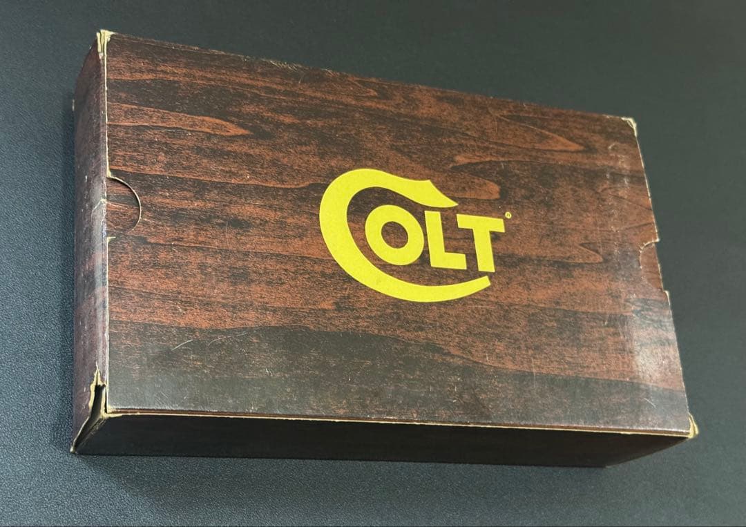 実物】コルト社純正 パイソン 3rd 前期 空箱・木製グリップ スクリュー