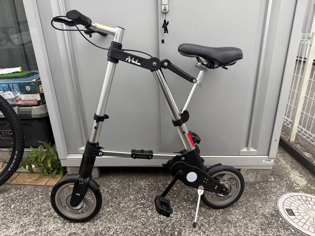 ville ヴィレ 極太タイヤ シマノ6速 りヤサス付き 折り畳み自転車