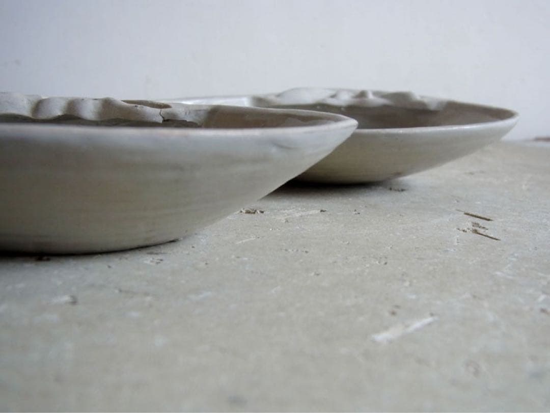 【相馬焼】皿　向付　器　蛤型　松葉図　結婚祝い　金婚式　銀婚式　還暦祝い　古希祝