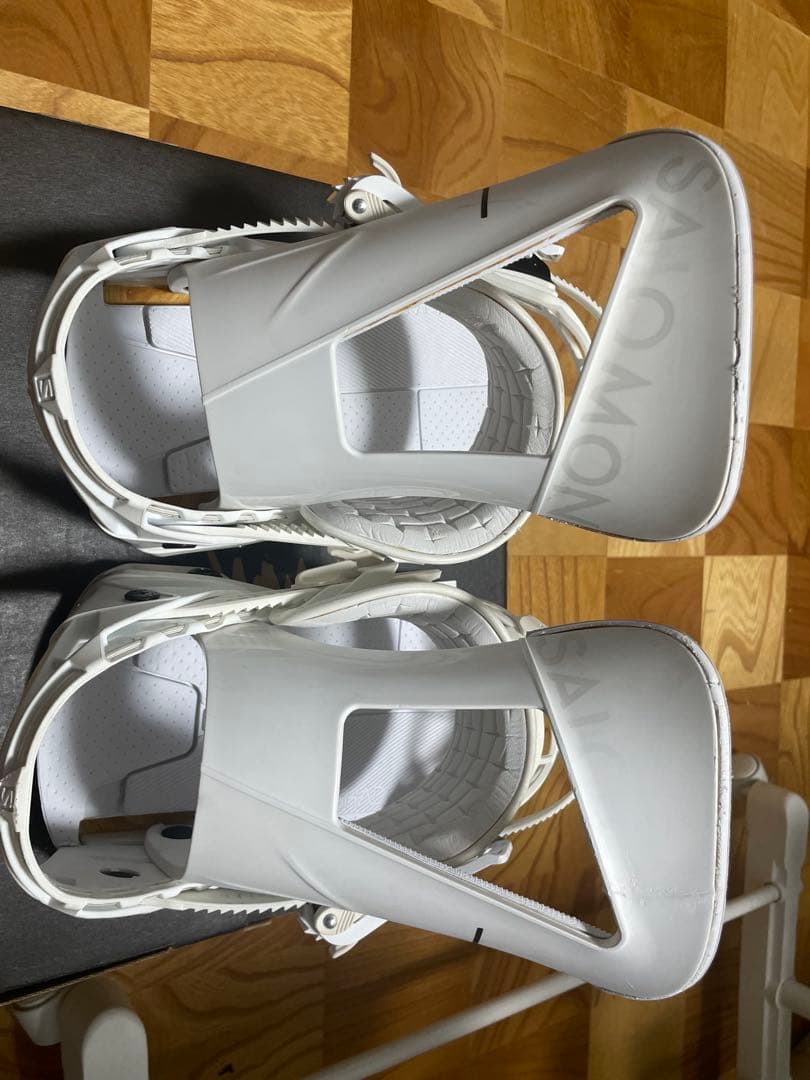 Salomon HOLOGRAM M サイズ