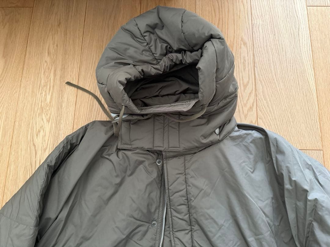 ジャケット・アウター poliquant DEFORMED PADDING HOODIE COAT