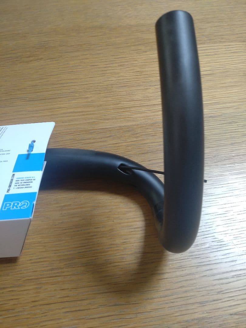 【未使用】プロ(PRO) ハンドルバー VIBE カーボン コンパクト