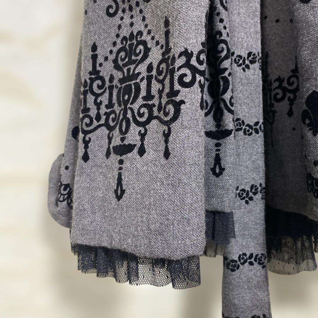 イノセントワールド濃グレー シャンデリアフロッキープリントノースリーブワンピース