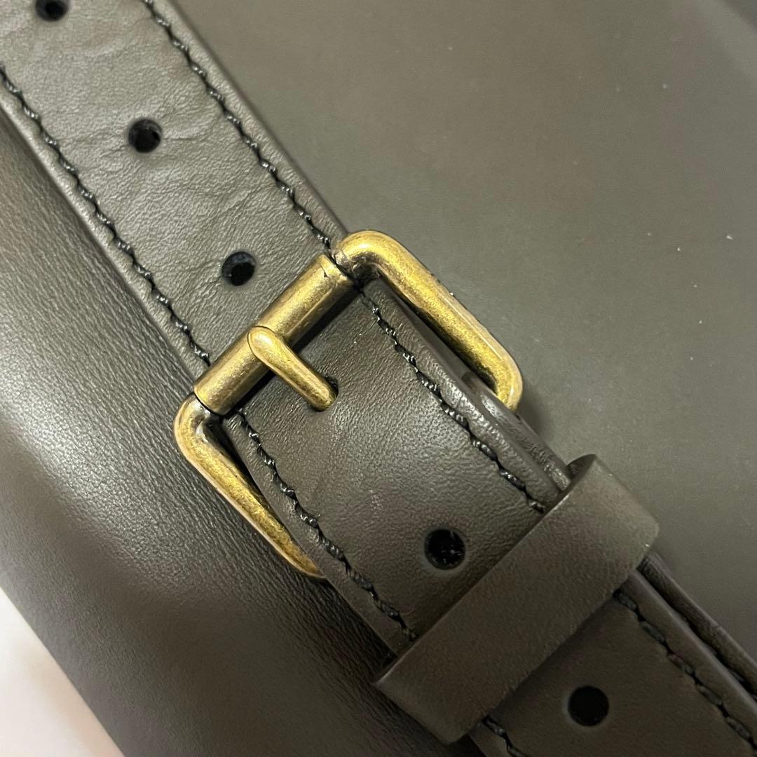 美品✨オールドコーチ　ウエストバッグ　ボディバッグ　レザー　ターンロック　カーキ