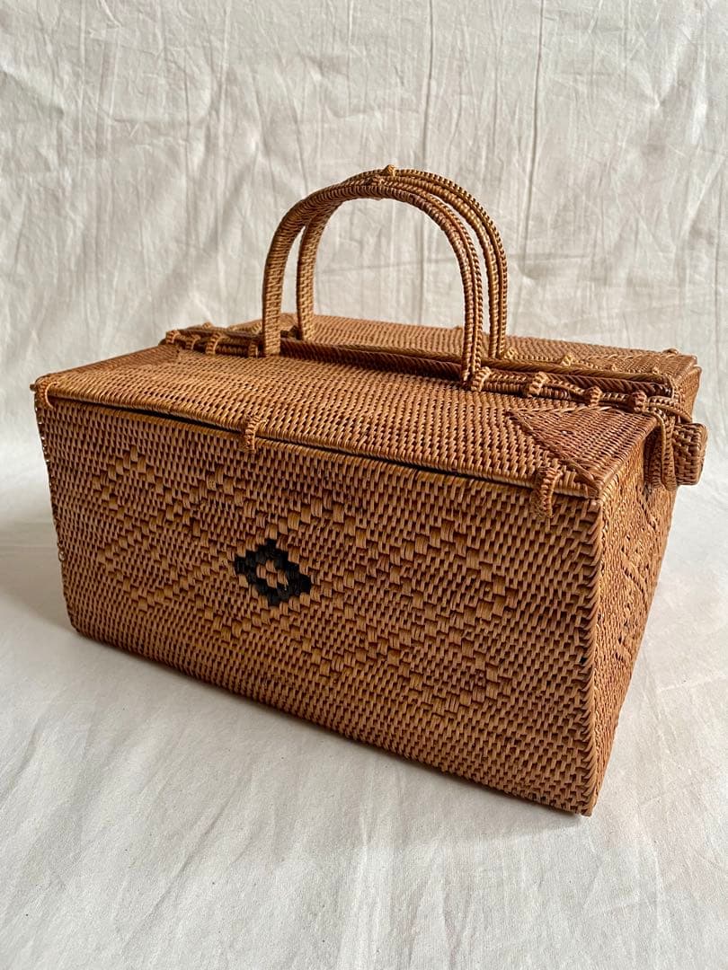 値下げしました、アタ製コスメボックスL サイズ