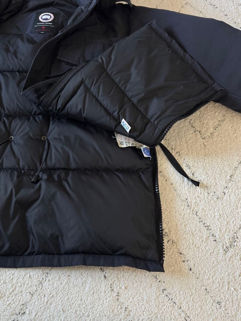 【Evgelo 】  ブラックダウンジャケット