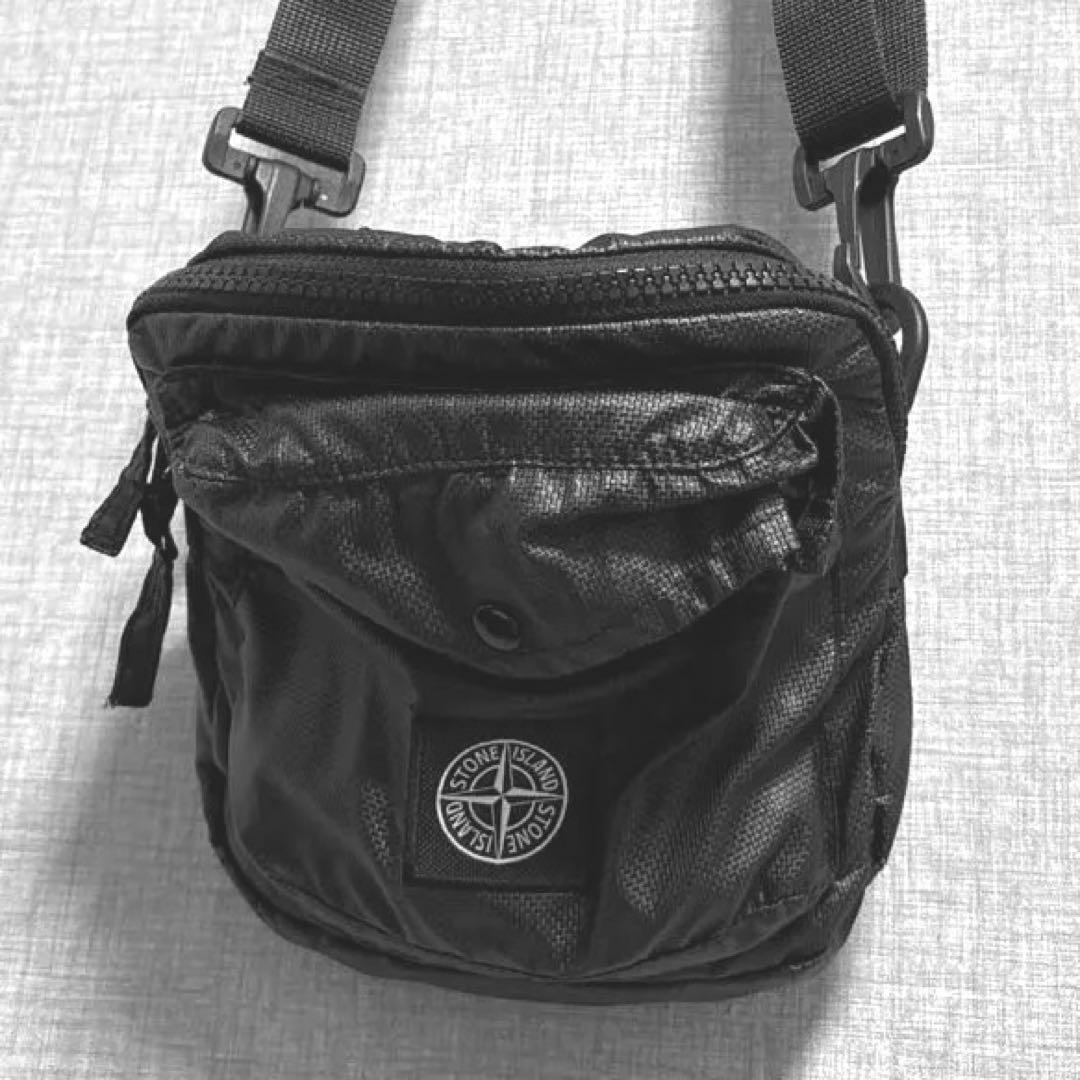 【最終価格】STONE  ストーンアイランド ボディバッグ　ブラック