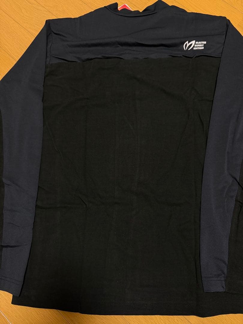 【新品】パーリーゲイツ　マスターバニー　長袖アンダー　サイズ4（M）　ブラック